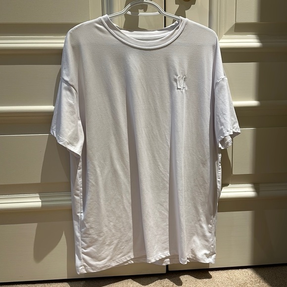 white oversized Tee - Picture 1 of 1